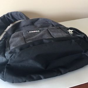 swissgear 2610 mono sling bag